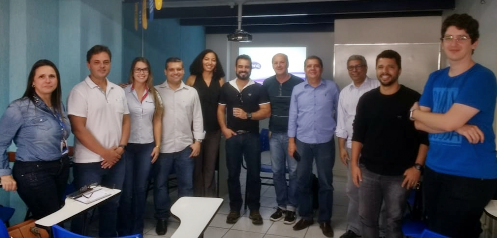 Formação de equipes para participar do evento Hacking.Rio